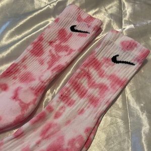 UNISEX Custom tie-dyed pink Nike socks